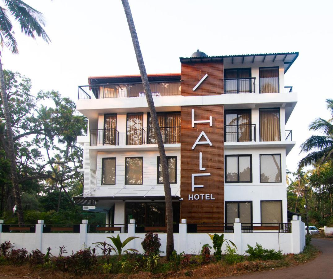 Half Hotel Calangute Exteriér fotografie